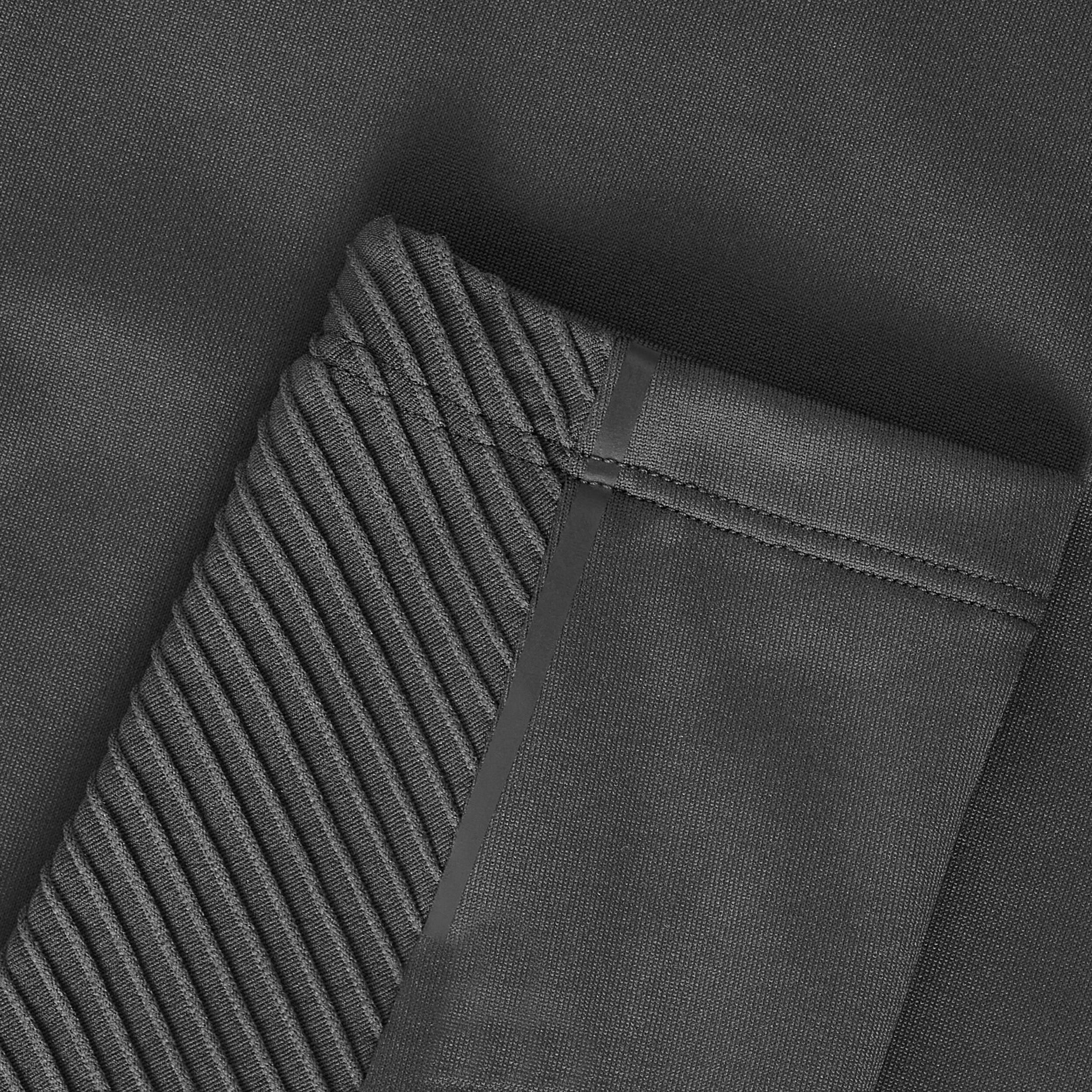 p2307427