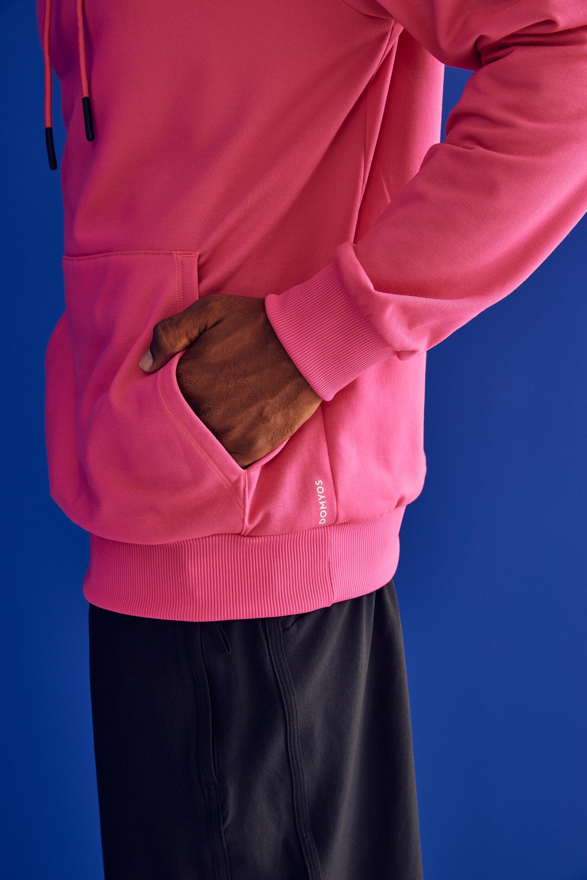 p2566826